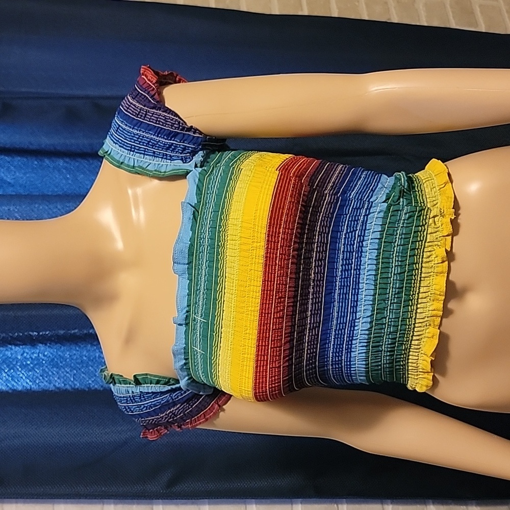 Colorful POOF NEW YORK crop top.